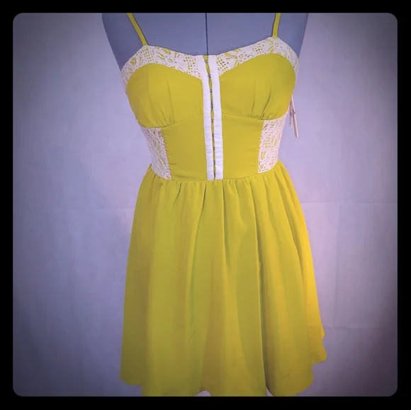 Hollywould Dresses | Hollywould Lime Skater Dress White Lace Trim Nwt | Color: Gold/White | Size: 5j | Pm-73905905's Closet Hollywould Dresses | Hollywould Lime Skater Dress White Lace Trim Nwt | Color: Gold/White | Size: 5j | Pm-73905905's Closet